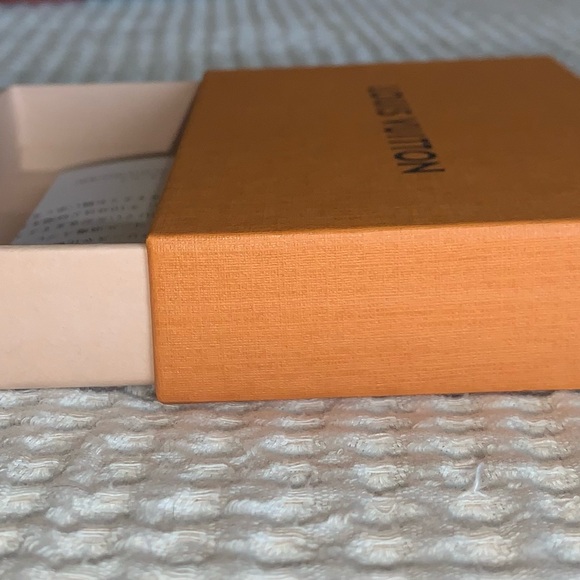 Empty Louis Vuitton Box and Dust Cover - Picture 5 of 10